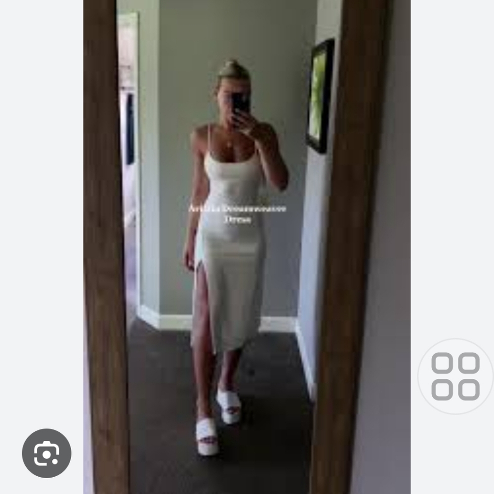 Aritzia  Dreamweaver Size 2xl White Sleeveless Midi Dress with Slit